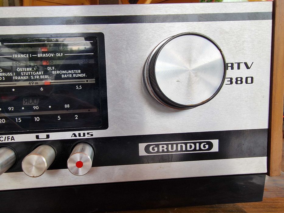 Amplituner GRUNDIG RTV 380