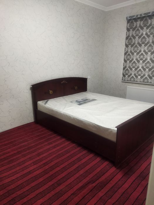 Жиззах шахри, Олмазор ситида 1 этажда 3 хонали уй ижарага берилади...