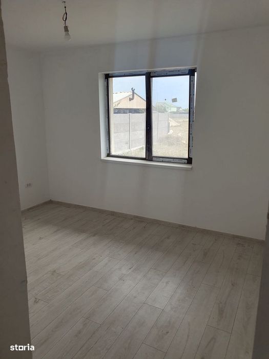 Casa Individuala | 4 camere 3 dormitoare 2 Bai | Asfalt | Remetea-Mar