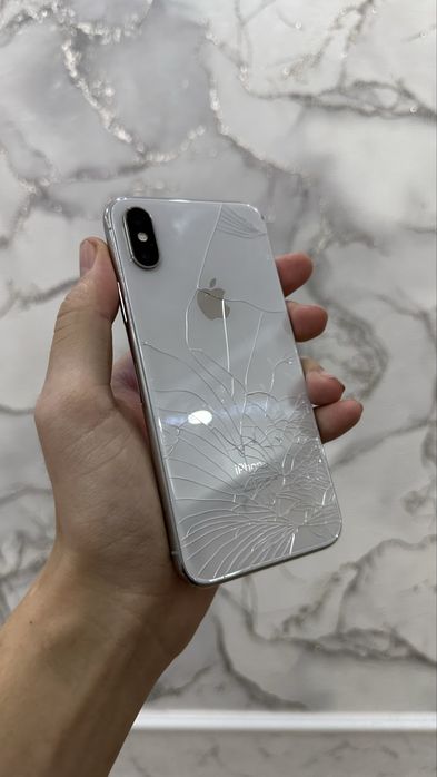 iPhone X , Заблокирован