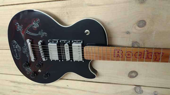 Chitara electrica Rocky/The Black Beauty-Criman Lepa/hand crafted!Nou!
