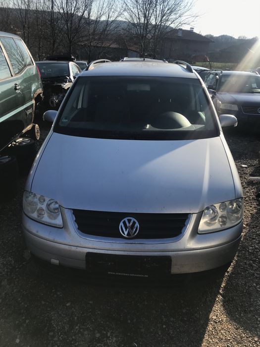 Volkswagen Touran/Фолксваген туаран 2.0TDI DSG НА ЧАСТИ