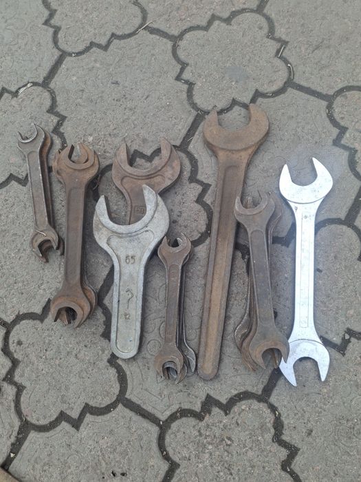 Продам ключи. Цена 4000