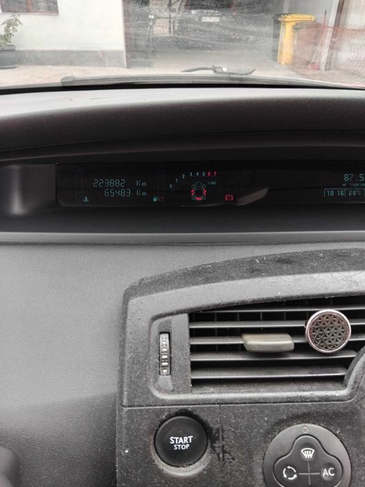 Vand Renault Grand Scenic 1.6 benzina 7 locuri