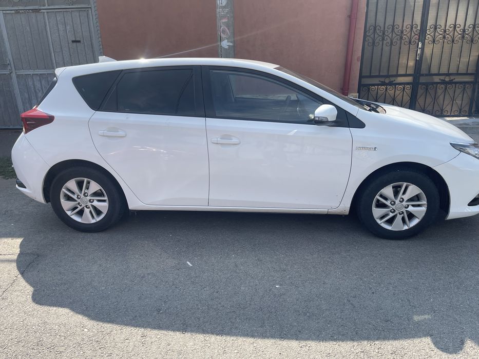 TOYOTA Auris 2015 — imagine 2