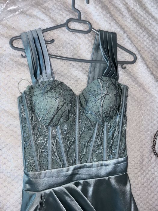 Бална рокля нова