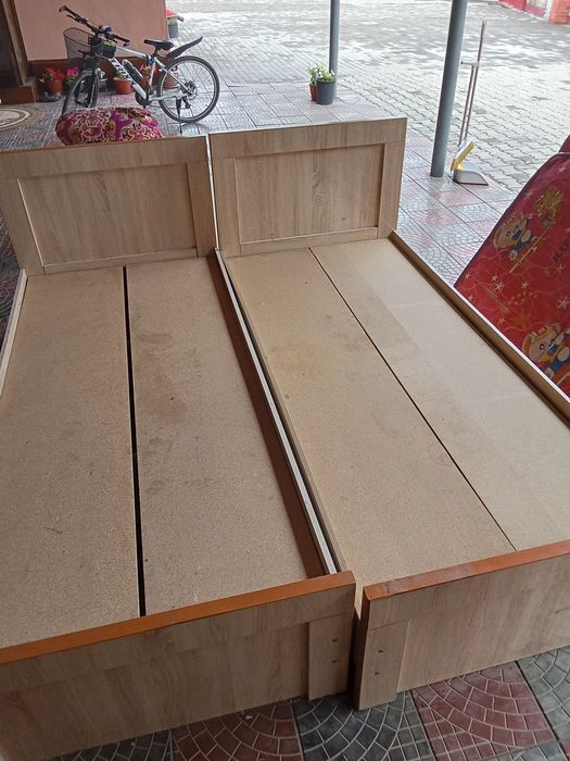 Срочно продам кровати