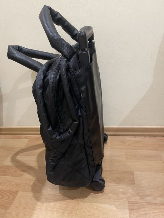 Продам средний дорожный сумка