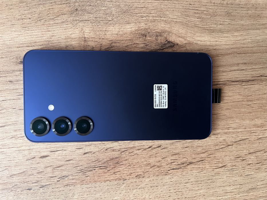Samsung Galaxy S25 128GB – Sigilat, Nou