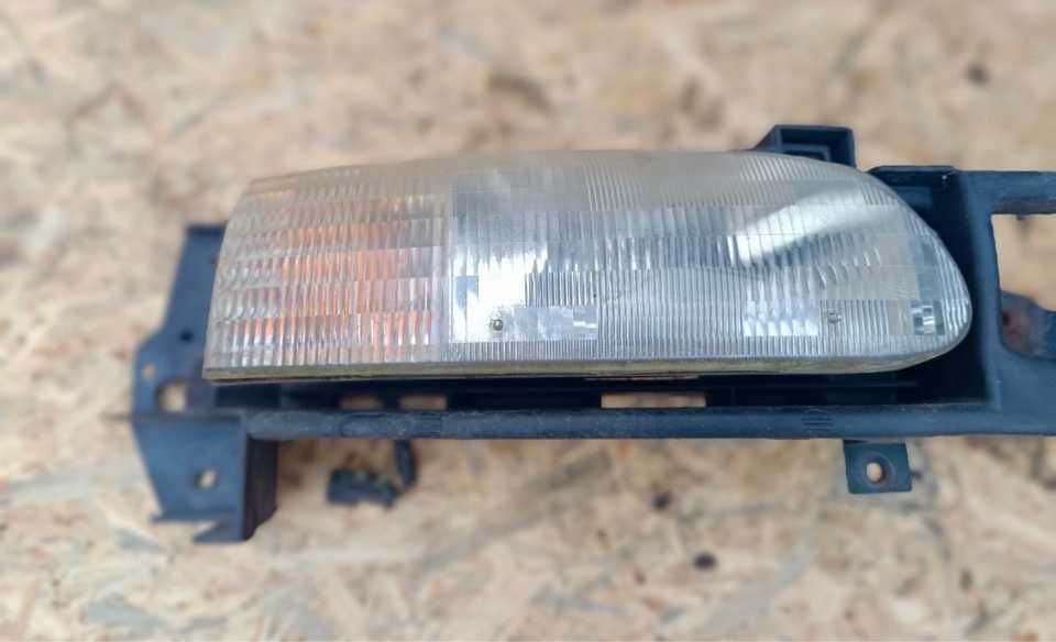 Фары Ford Windstar (Форд Виндстар), комплект, оригинал из Европы