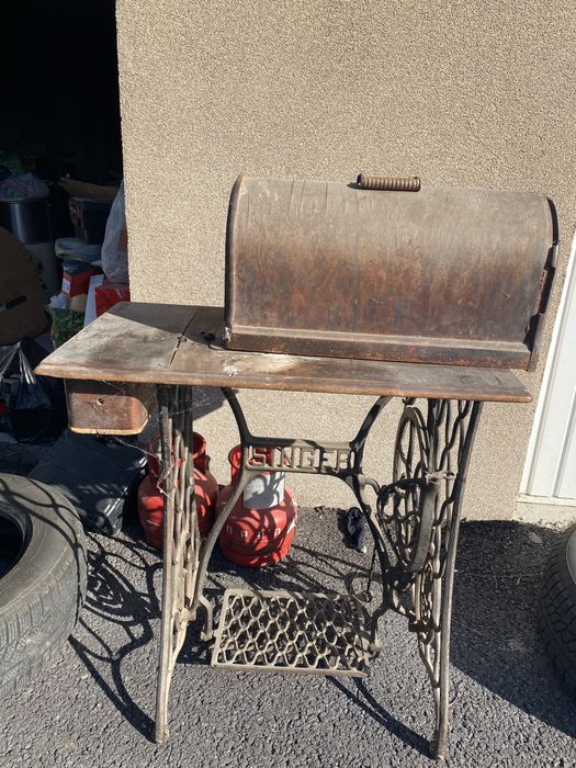 Шевна машина Singer