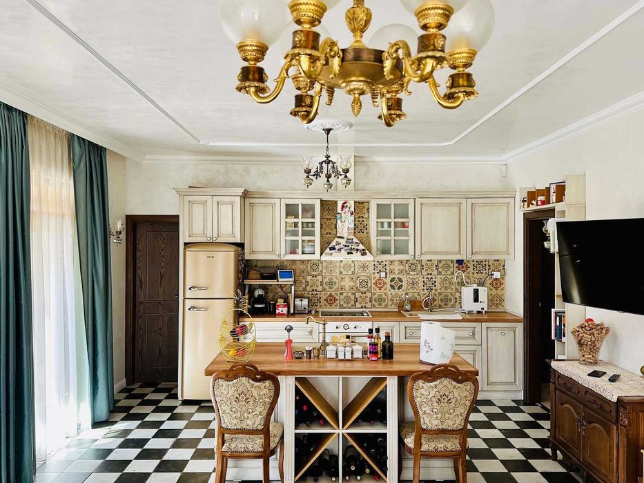 Продава се Къща в Силистра, Римска гробница - 1015 кв.м за 391 €/кв.м - Снимка #20