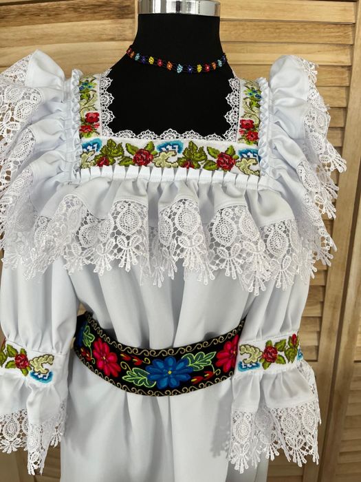 Camasa traditionala de Maramures cu brau pentru femei