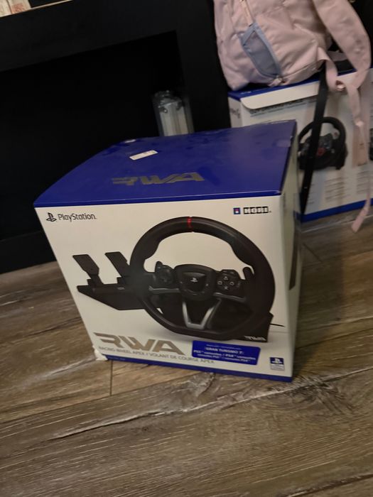 Геймърски волан Racing Wheel Apex за PC и PS