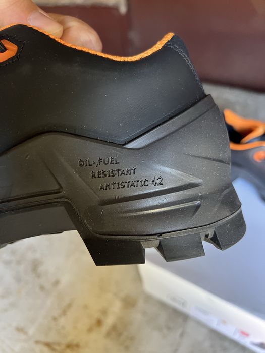 Vand pantofi protectie Uvex marimea 42