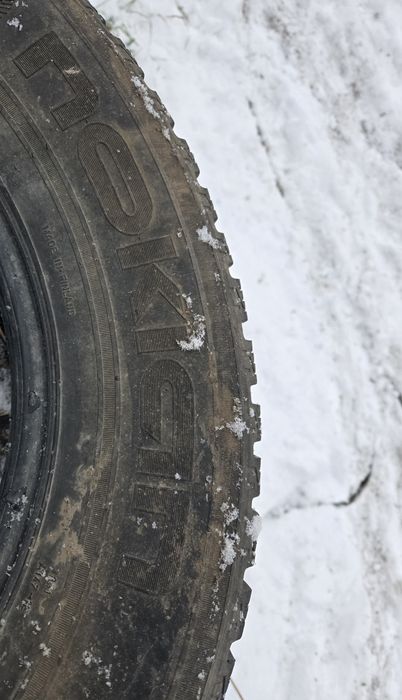 Зимние Покрышки  275/60 R17