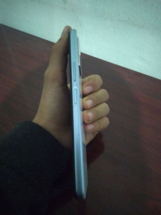 Vivo Y21         ((-64 talik)) 900.000ming