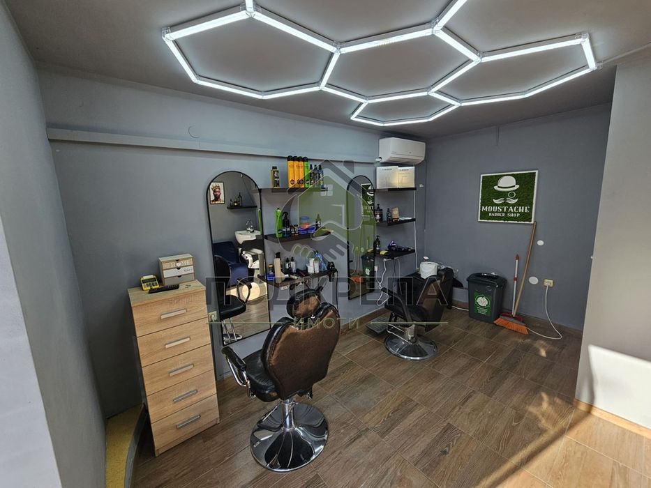 Дава се под наем Магазин в Пловдив, Гагарин - 1762 кв.м за 154 € - Снимка #4