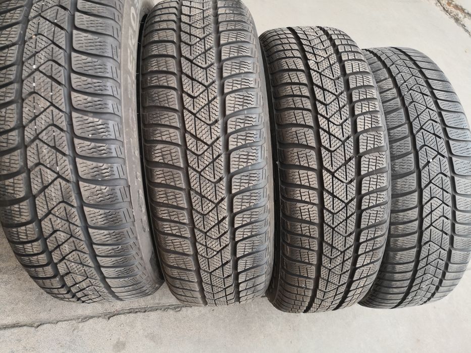 205 60 17 цола гуми Pirelli dot 22 4 броя