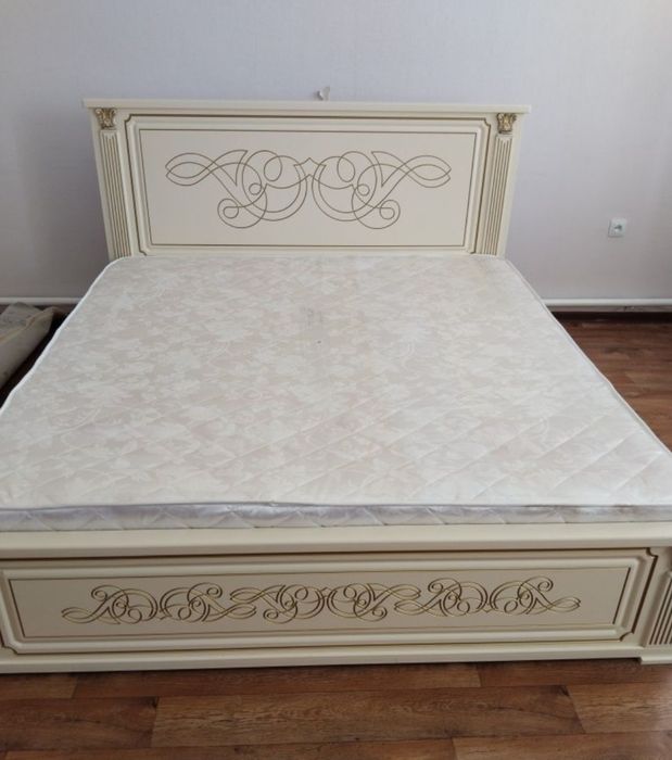 Спальный диван двухместный