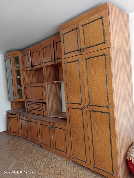 Продам стенку можно на дрова