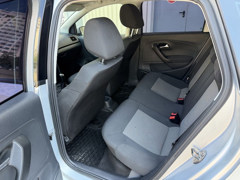 VOLKSWAGEN Polo 2010 — imagine 4