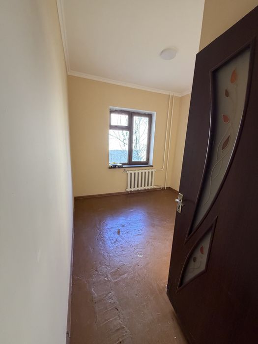 srochna kvartira sotiladi