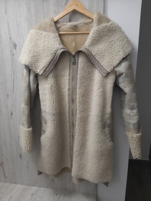 Vând cojocel piele dama deosebit,mărimea M