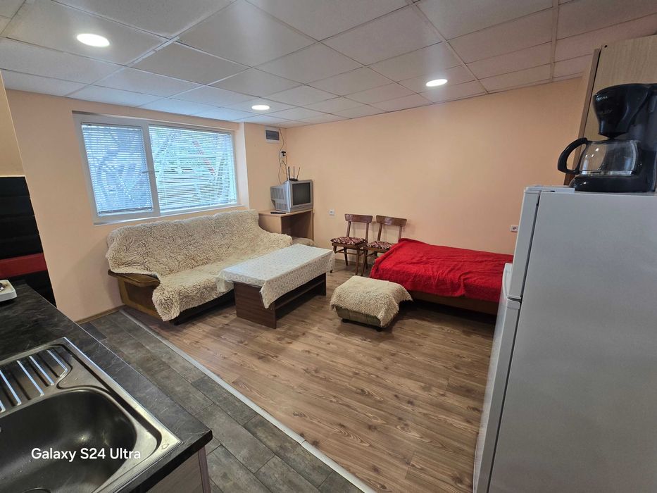 Дава се под наем Едностаен апартамент в Велико Търново, Акация - 28 кв.м за 178.5 € - Снимка #2