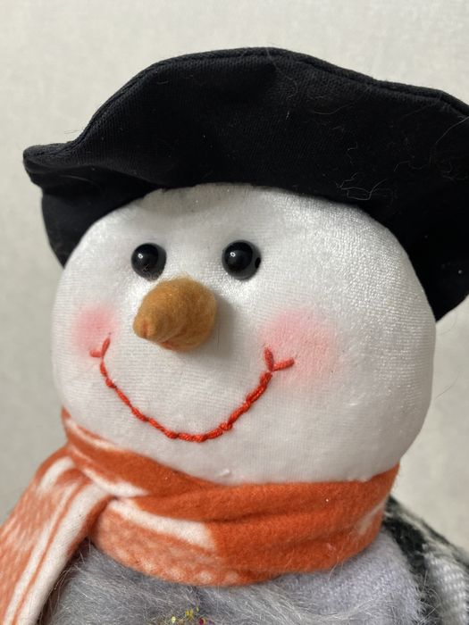 Новогодний снеговик