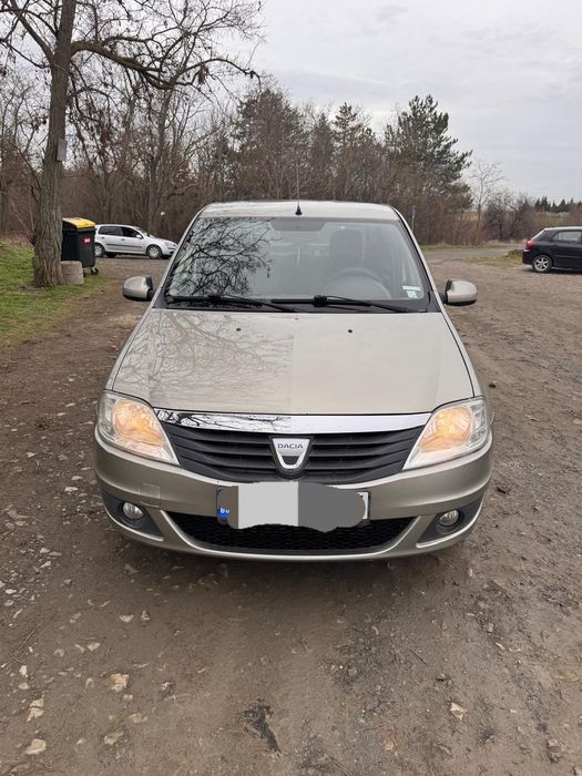 Кола     Дачия логан ....