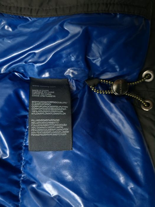 Tommy Hilfiger-Ориг. Пухен елек Нов!