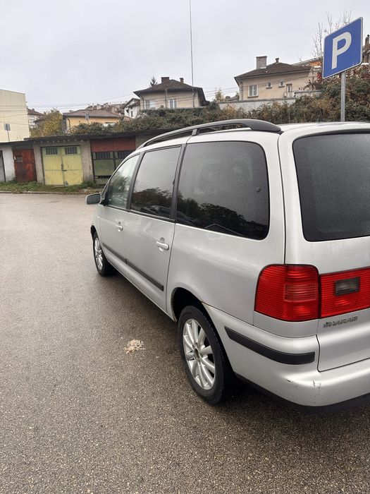 Volkswagen Sharan на части