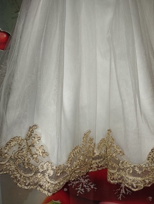 Продам нарядное платье