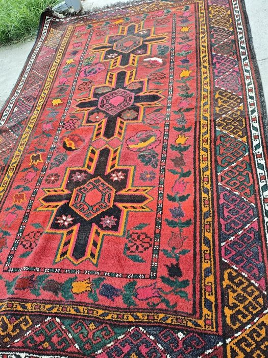 Gilam qo'lda qilingan 60 yillik