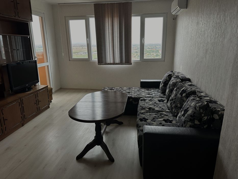 Дава се под наем Двустаен апартамент в Ямбол, Граф Игнатиев - 70 кв.м за 229.5 € - Снимка #5