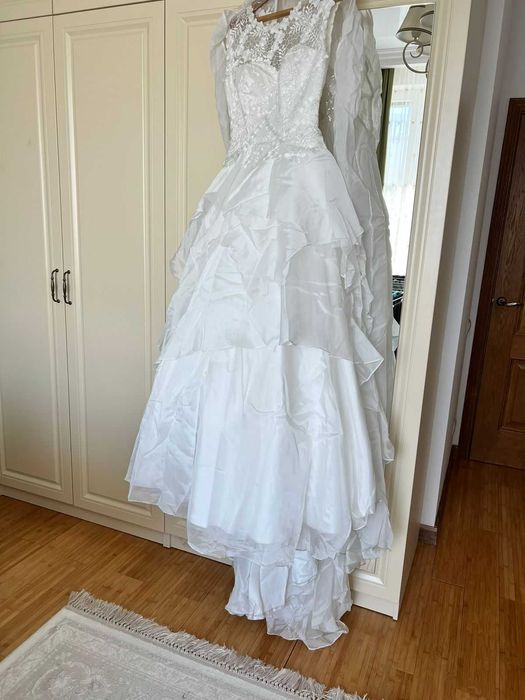 Свадебные платья