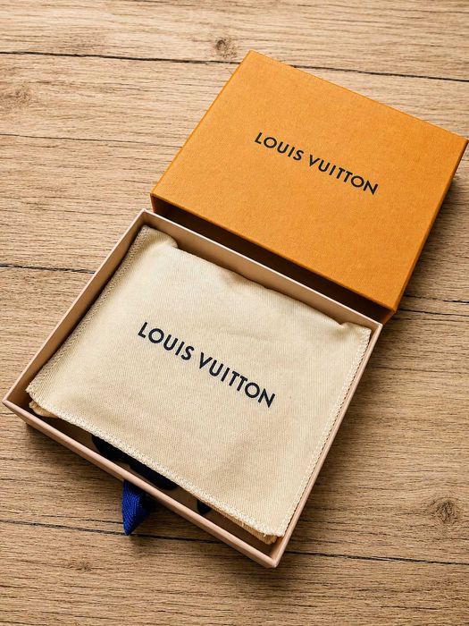 Louis Vuitton бумажник Epi кожа