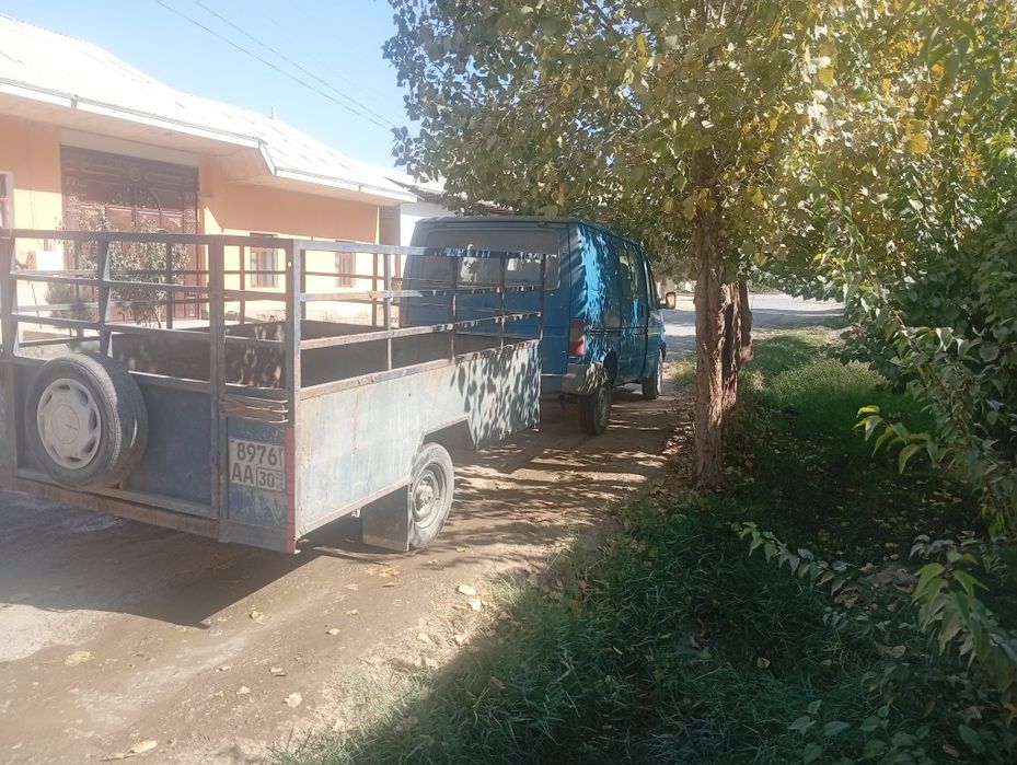 Ford tachkasi bn sotiladi mol va qoʻy tashish uchun