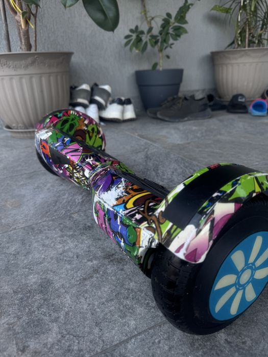 hoverboard graffiti