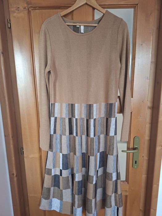 Vand o rochie Bonprix