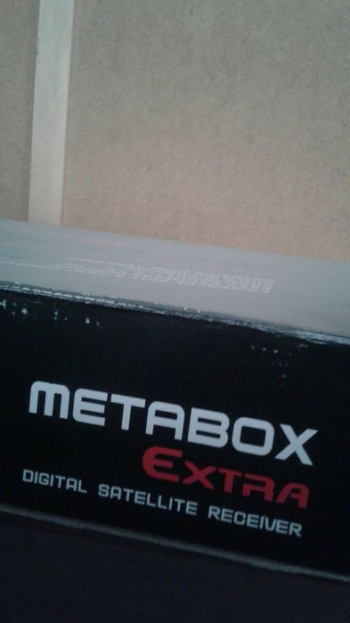 Спутниковая  антенна (тарелка большая)в комплекте  (телевизор +тюнер )