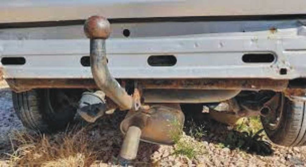 ТЕГЛИЧ различни автомобили за отзад за теглене на ремъркета