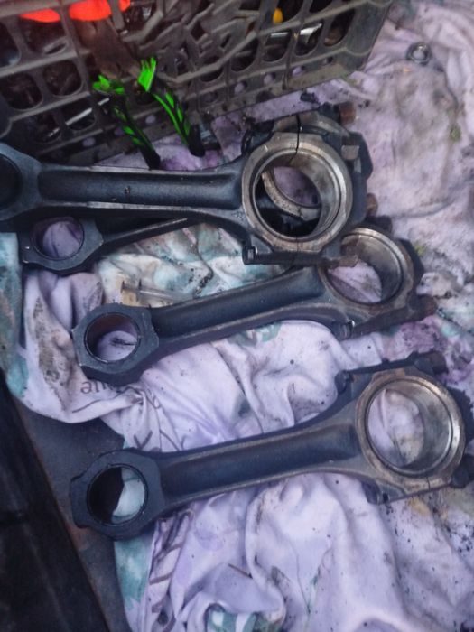 Продам шатуны мтз