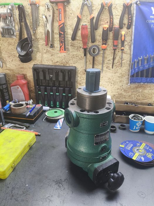 Насос гидравлика