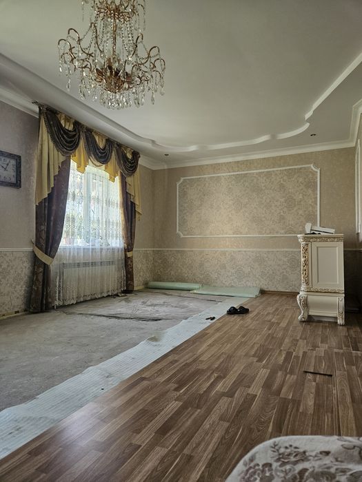 Продам шторы в зал