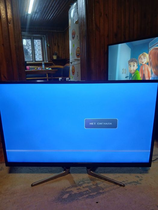 Телевизор тонкий