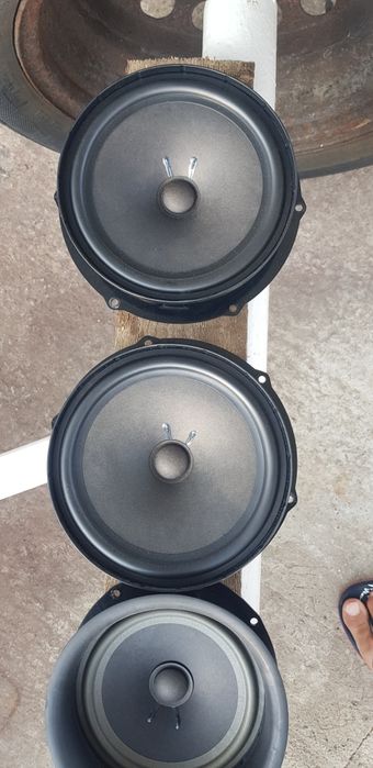 Boze ..difuzoare skoda yeti