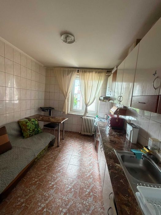 Inchiriere 2 camere Militari Gorjului metrou la 3 minute