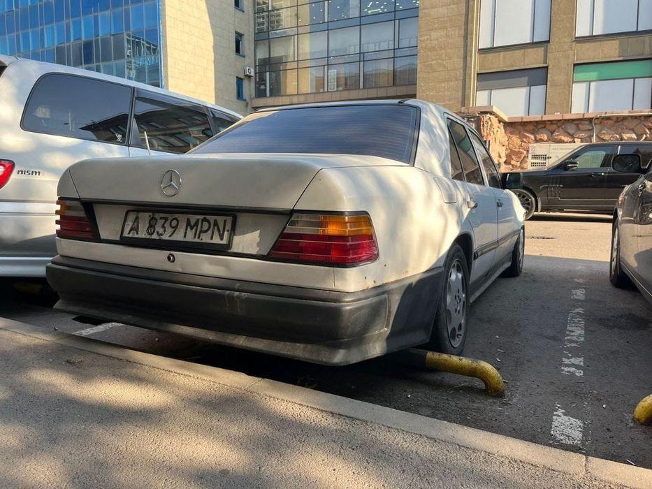 Мерседес w124 бампер пароги фары
